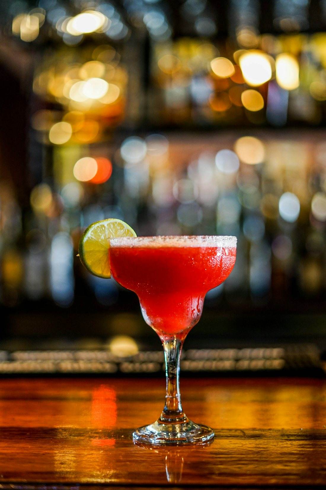 Margarita at the bar
